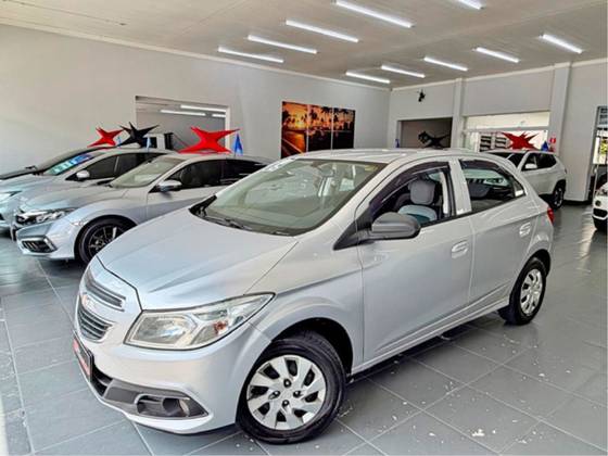 CHEVROLET ONIX 1.0 MPFI LT 8V FLEX 4P MANUAL